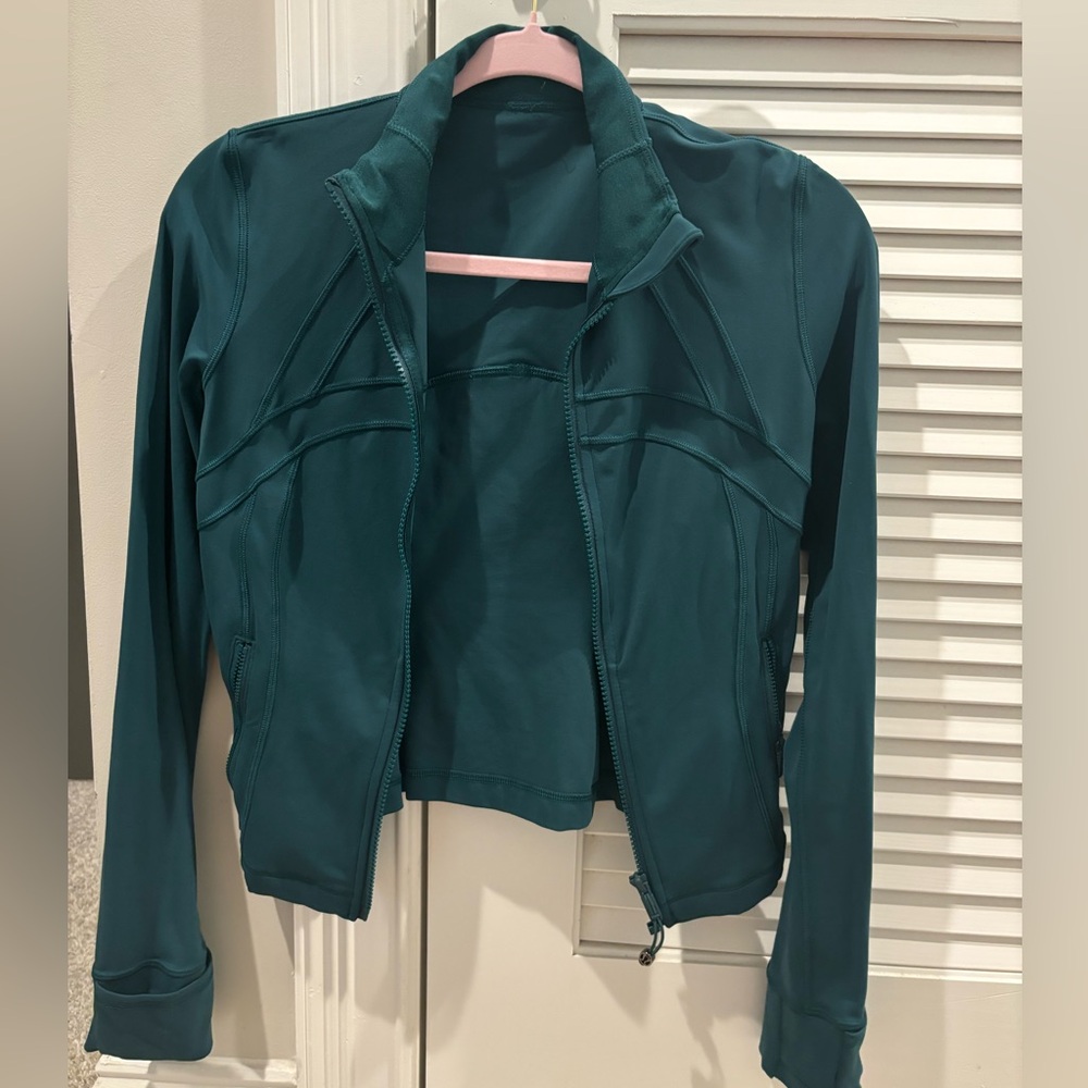 Green lululemon define jacket.